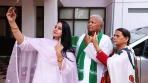 Rohini Acharya quits politics and cuts ties with Lalu Prasad Yadav family