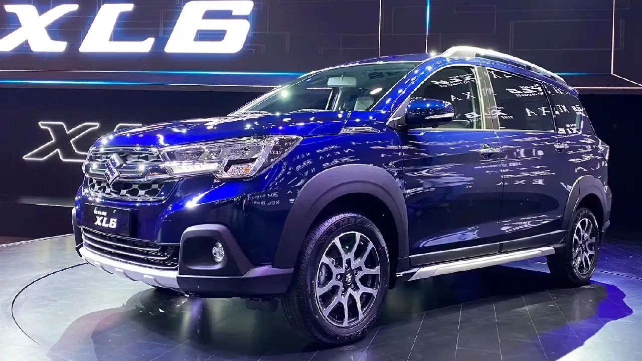 Maruti XL6 2025 6-seater MPV with captain seats and touchscreen